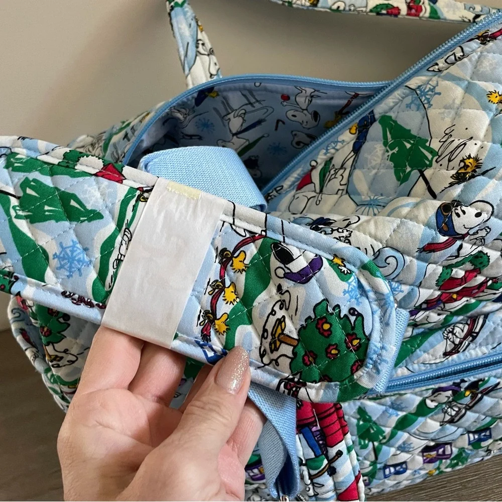 Vera Bradley large duffle snoopy ski slope NEW - Picture 12 of 12